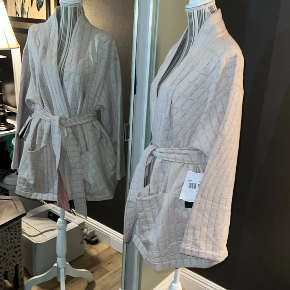 🛑 1 hour sale. Nike, yoga therma m-fit luxe, reversible, cozy and elegant - Picture 2 of 10